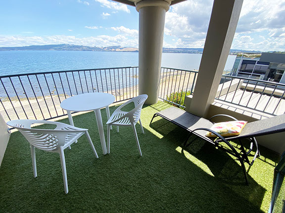 Taupo Lakefront Accommodation Views